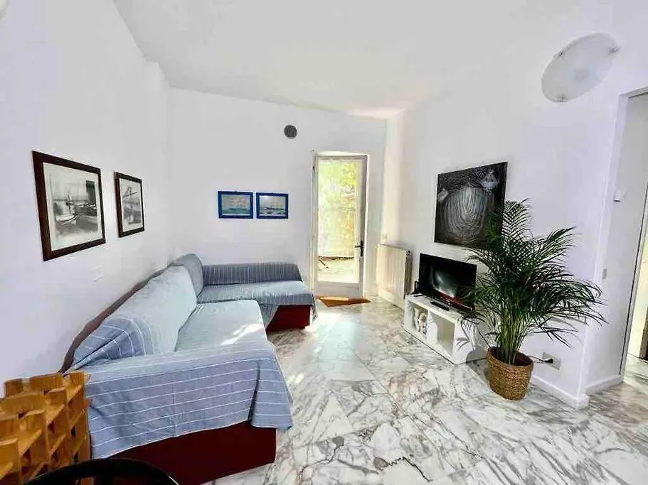 Appartamento Bocca Di Magra 0*,